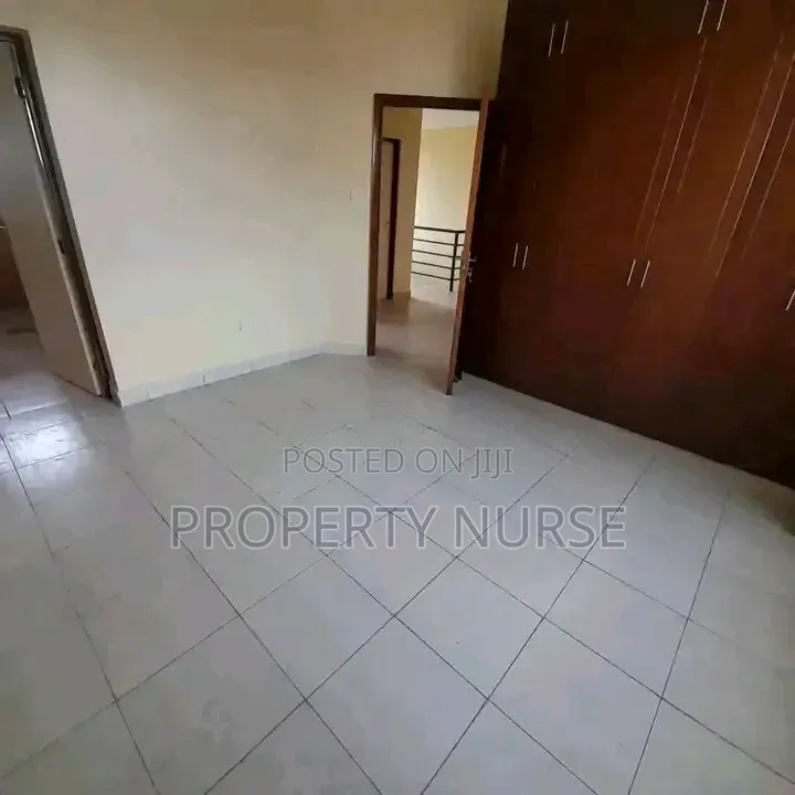 3bdrm Townhouse / Terrace in Gateway Mall Area for rent in Gateway Mall Area