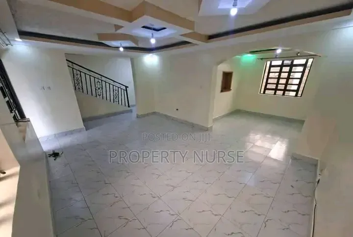 4bdrm Maisonette in Gateway Mall Area for rent in Gateway Mall Area