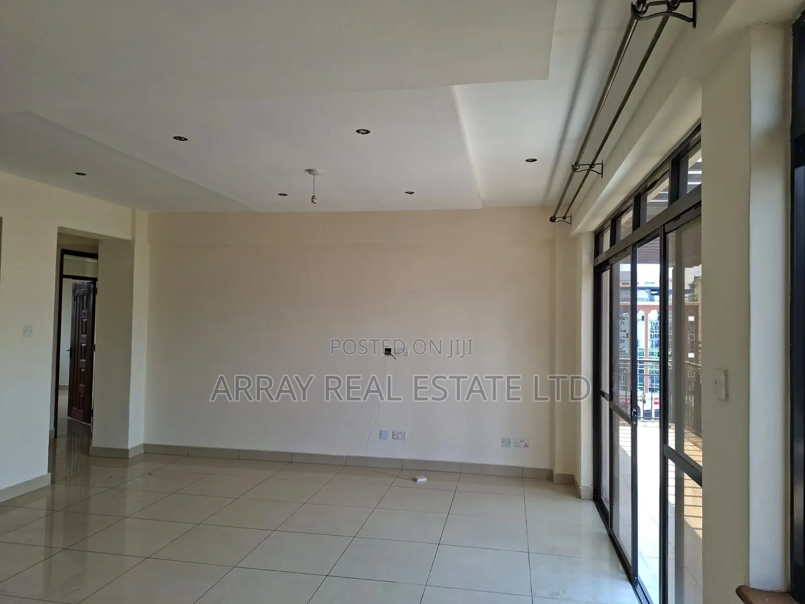 Furnished 3bdrm Apartment in Raphta Road Area for sale in Raphta Road Area