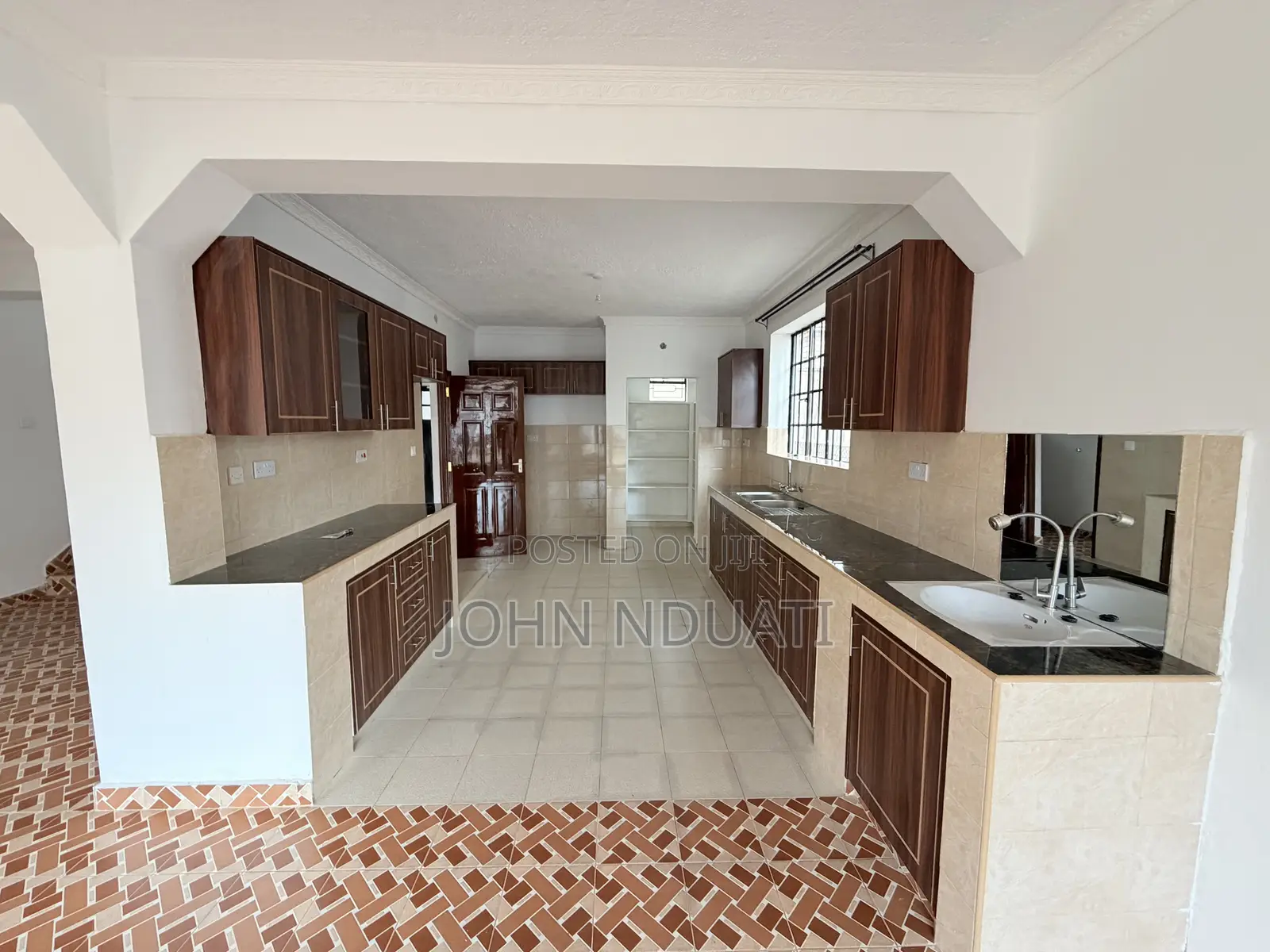 5bdrm Mansion in Muthaiga North for sale in Muthaiga North