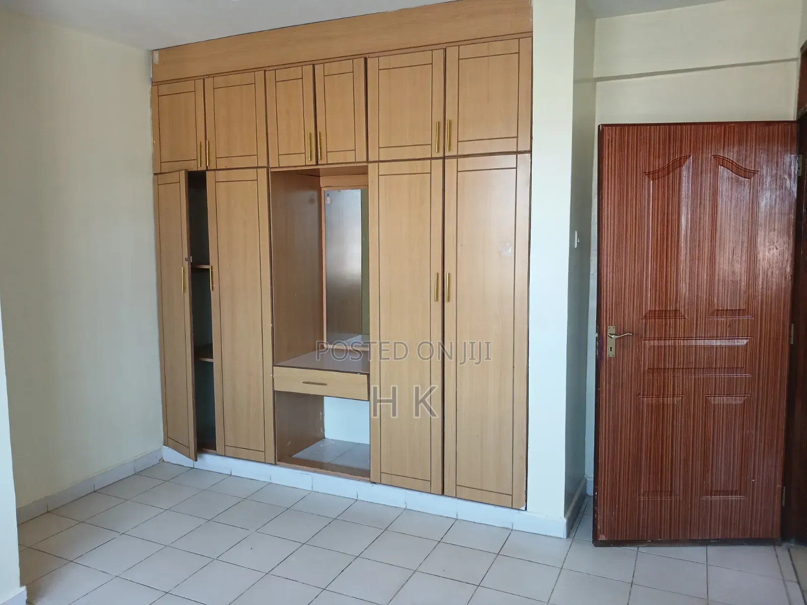 3bdrm Block of Flats in South C for sale in South C