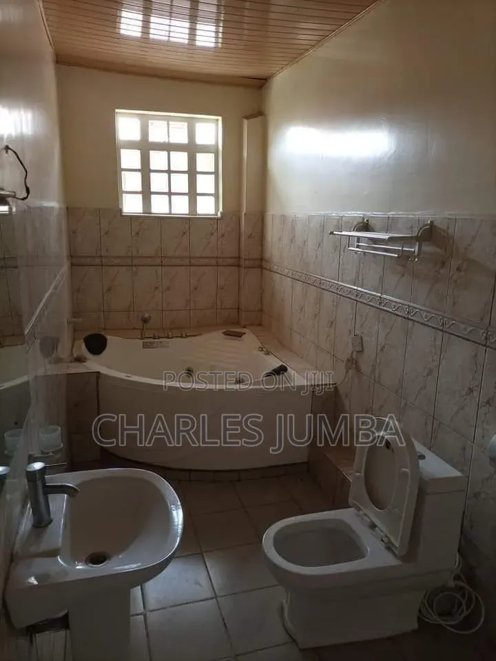 4bdrm Maisonette in Yukos, Kitengela for sale in Kitengela