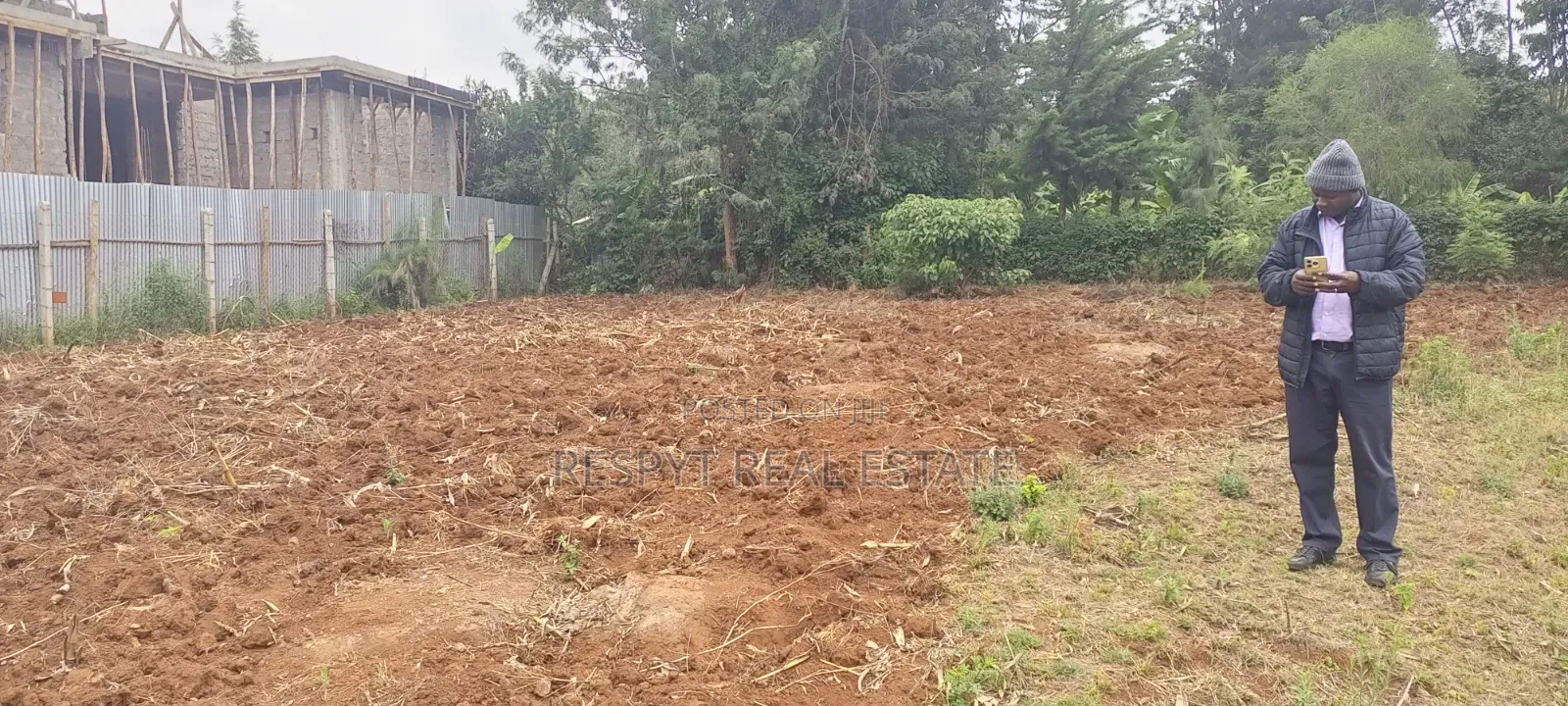 1/8 and 1/4 Plots in Kerarapon, Karen Sold Together. in Kerarapon