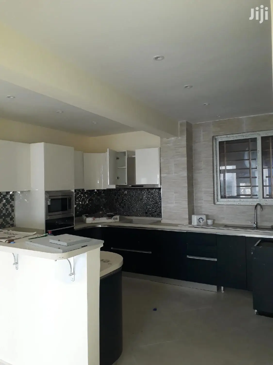 Luxury 3-Bedroom Flats for Sale - Elevate Your Lifestyle Today in Tudor