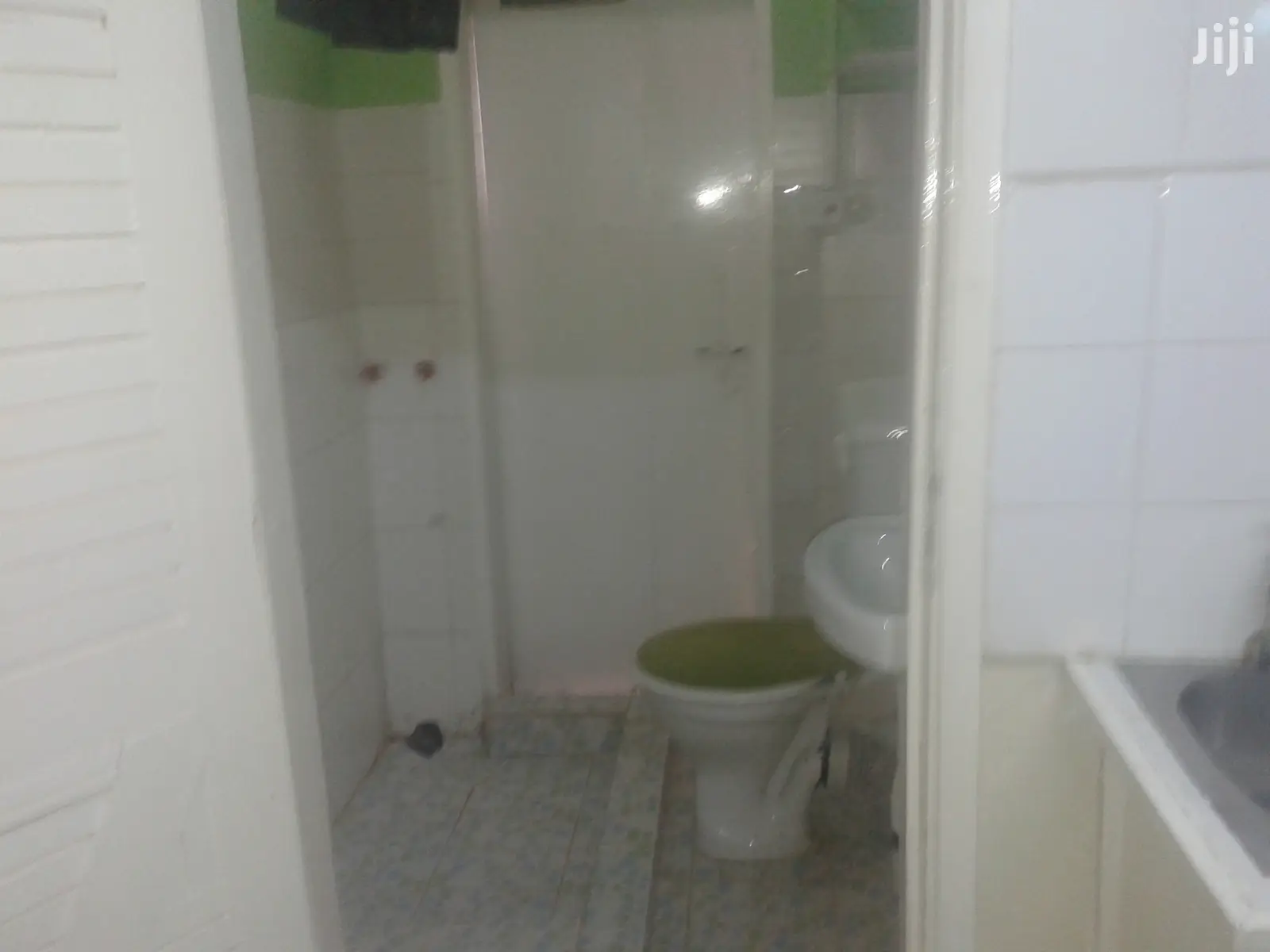 Charming Bedsitter in Kilimani: Ideal for Short-term Rentals in Ngara