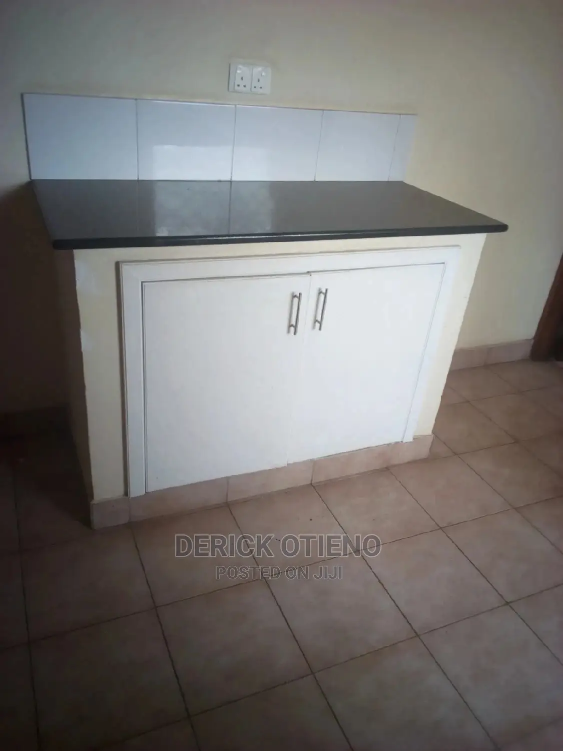 Kilimani Bedsitter: Executive Living Space Available Now in Kilimani