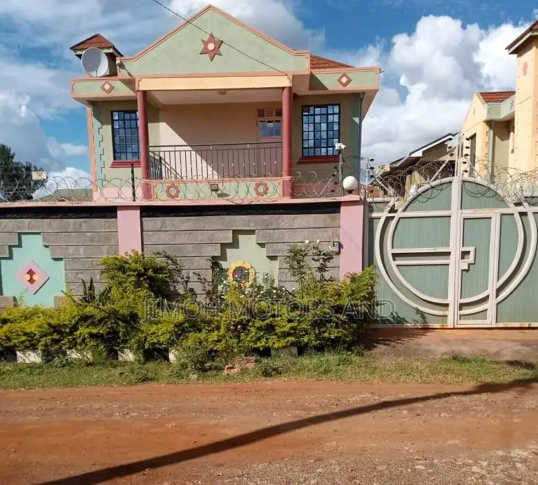 House for Sale in Ngoigwa: Invest in Your Dream in Parklands/Highridge